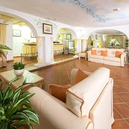Otel Colonna Marinella 4*