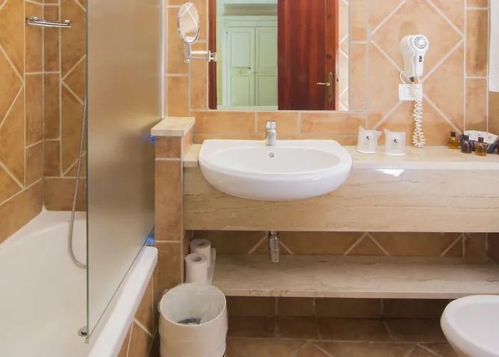 Colonna Hotel 4*
